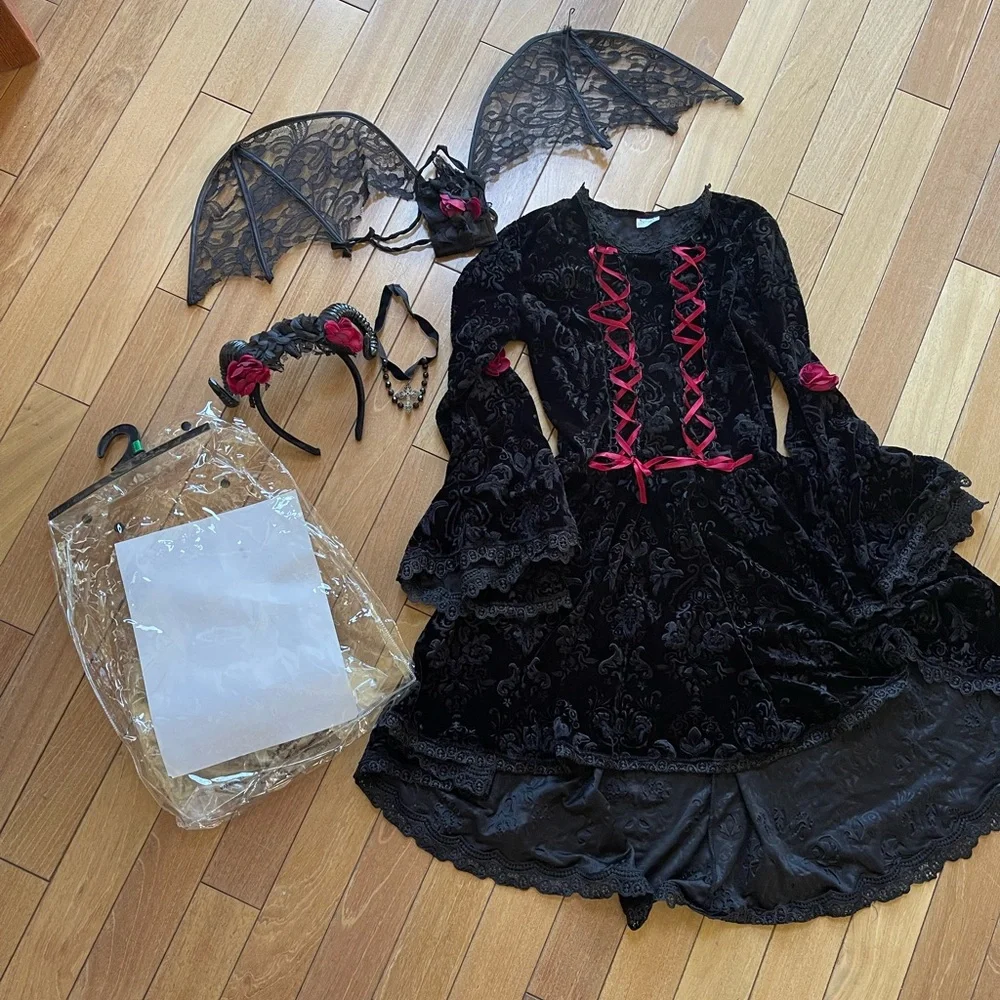 Gothic Devil Kids Costume Size Large